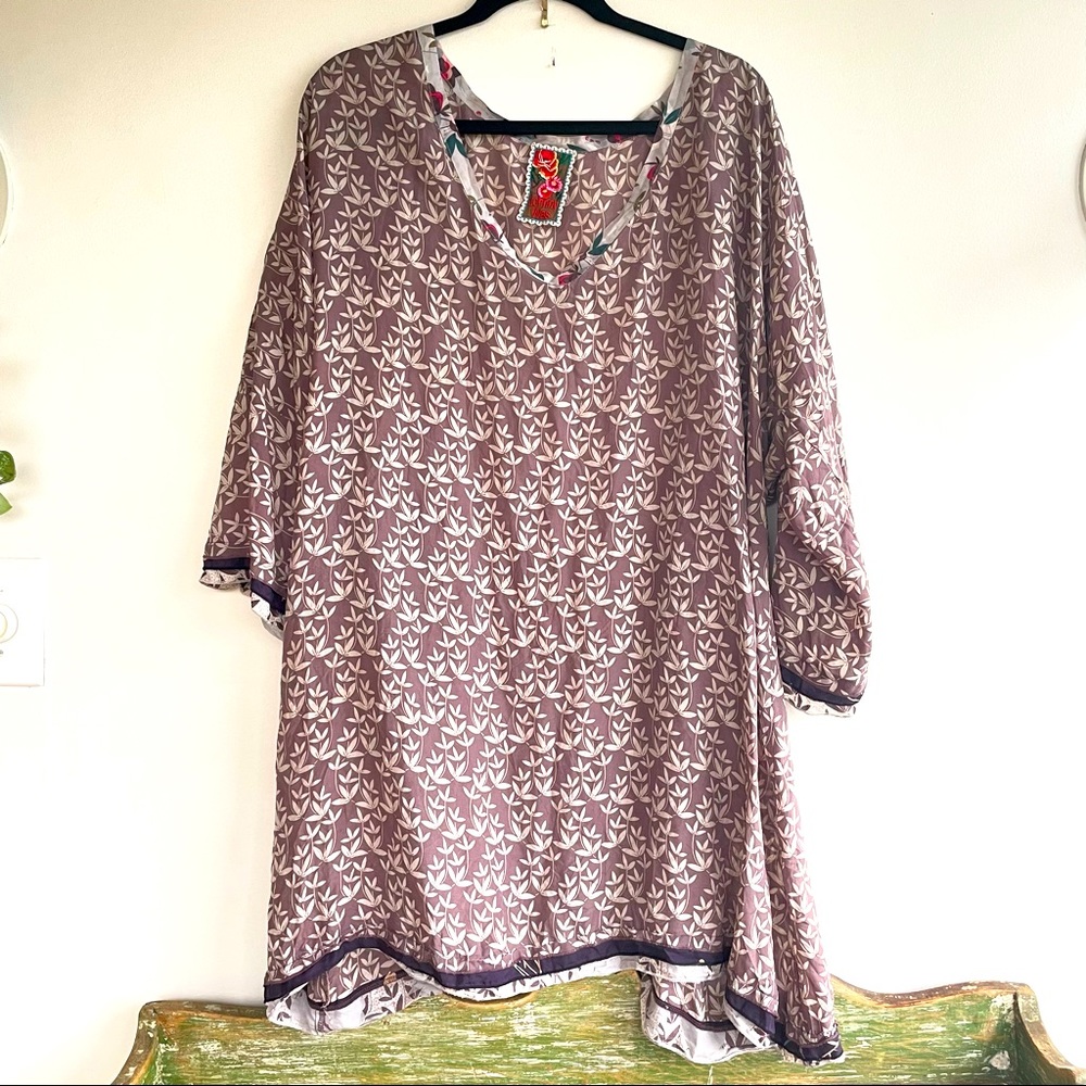 Plus size Johnny was silk tunic